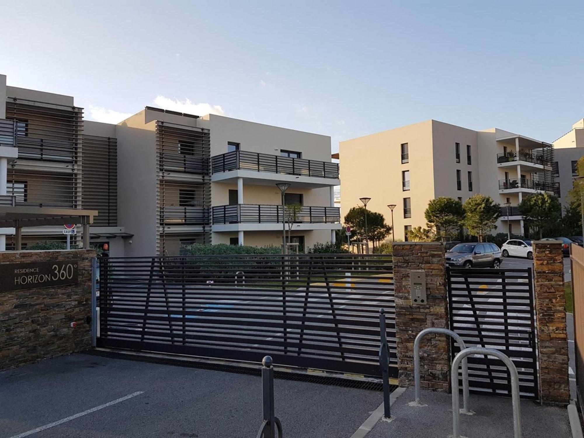 Appt Confort 3 Pieces Avec Terrasse Et Piscine A Saint-Raphael - Fr-1-226A-124 Exterior photo